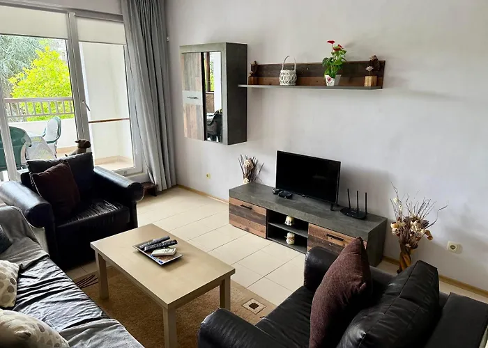 Jenny * רוגאצ'בו